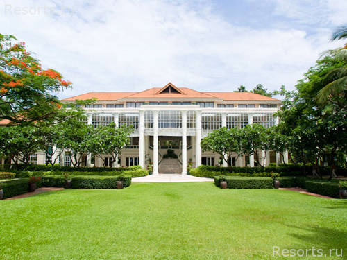 Centara Grand Beach Resort 